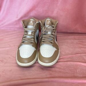 Nike Tan and White Sneakers